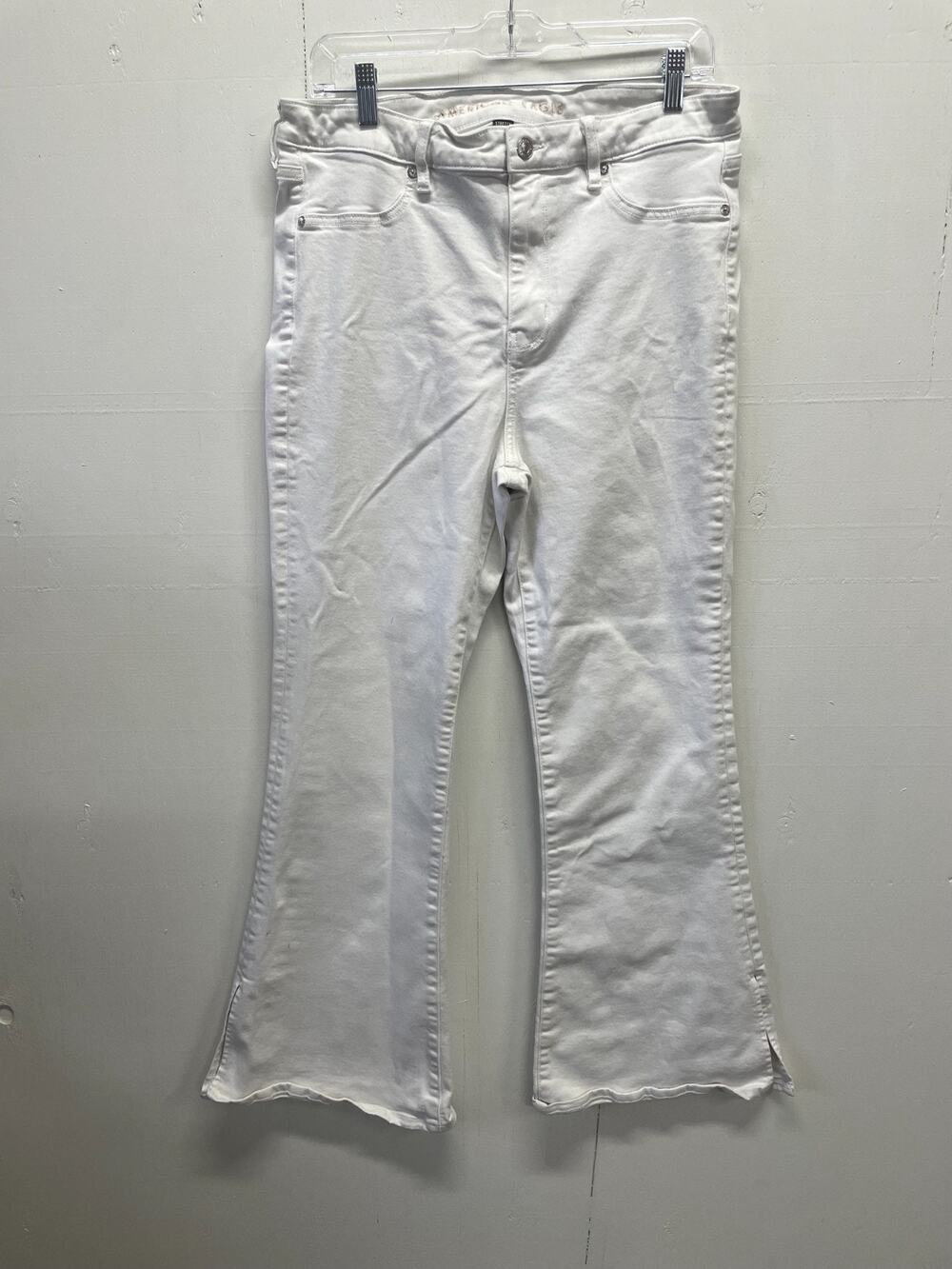 American Eagle Women's White Jeans Size 14 Super Hi-Rise Flare Stretchy